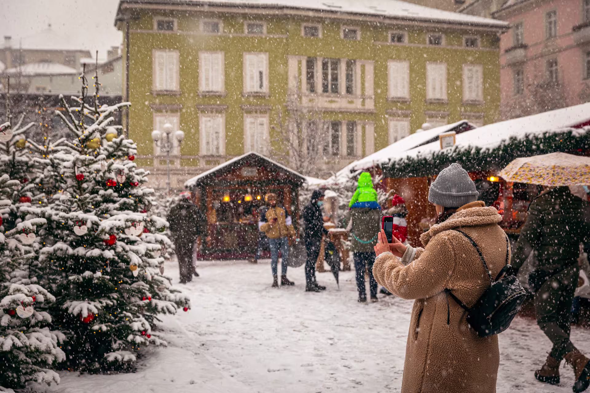 Casette in legno del Mercatino di Natale di Bolzano