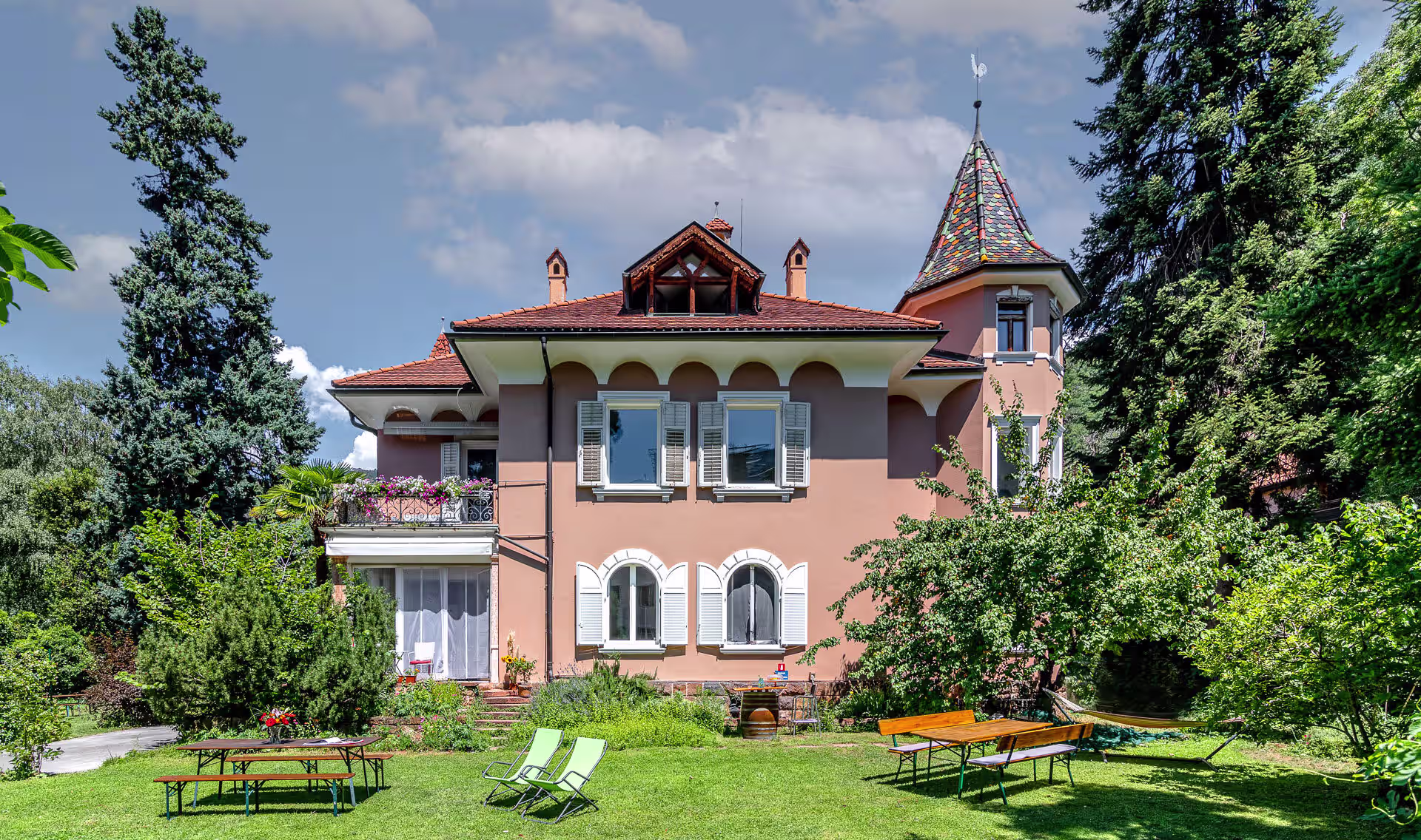 VILLA ANITA ROOMS & APARTMENTS