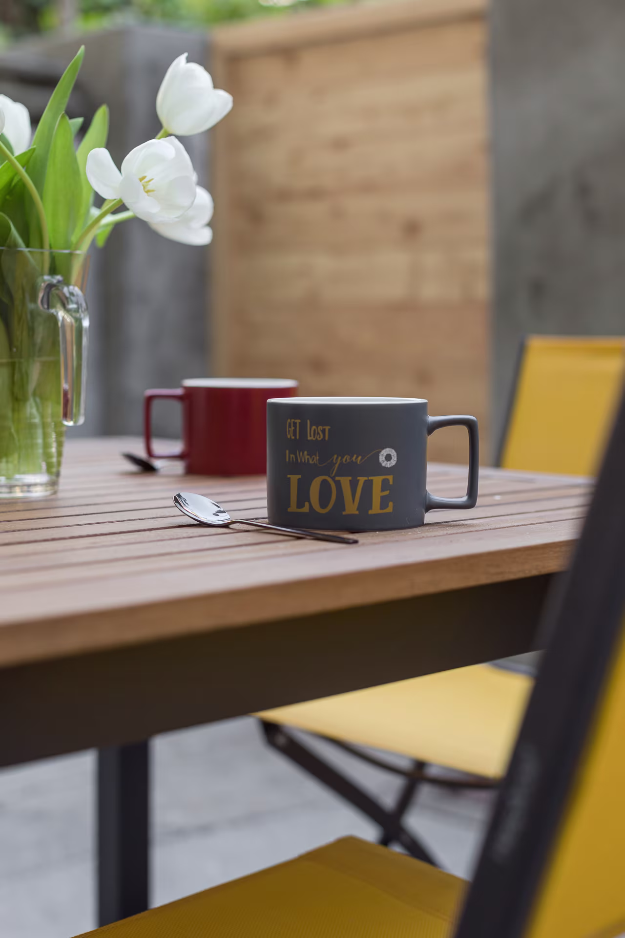 Tavolino in giardino